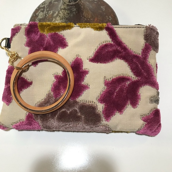 Glenda Gies wristlet - Picture 3 of 5